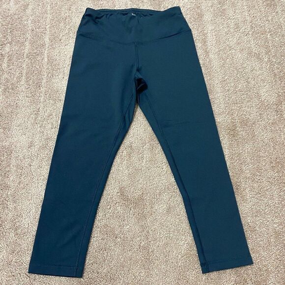 90 Degree By Reflex Eclipse Capri Leggings - Picture 2 of 4